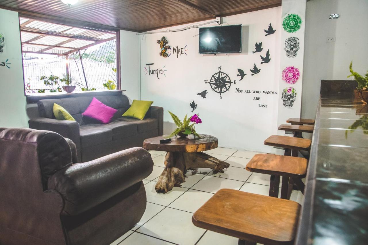 Passifloras Hostel Quepos Zewnętrze zdjęcie